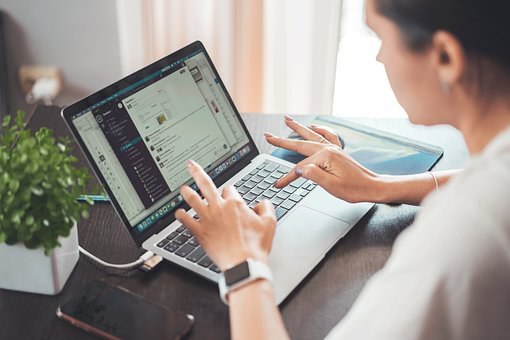 telework-6795505__340.jpg